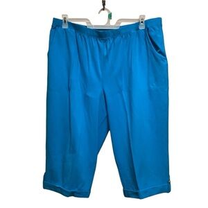 LIZ & ME BY CATHERINES SZ 1X BLUE CAPRI PANTS WITH BUTTON DOWN CUFF